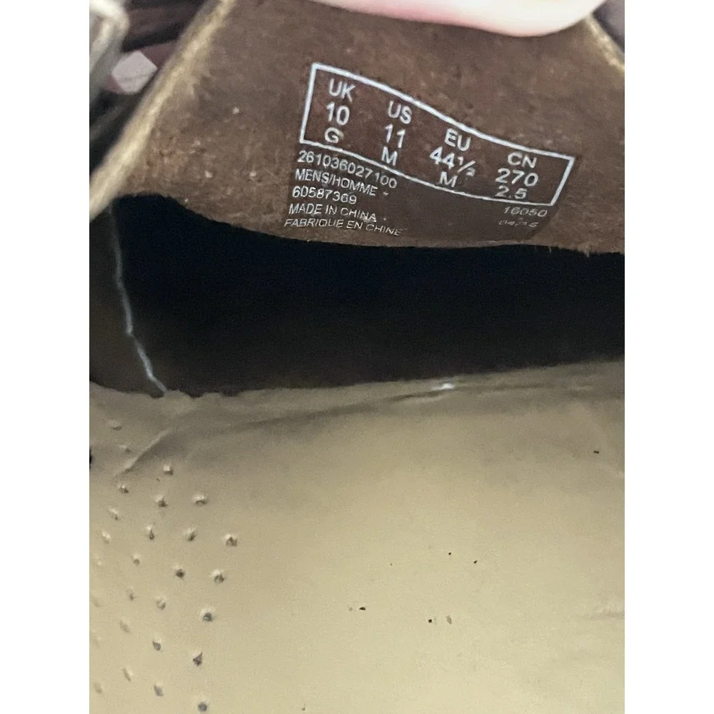 Clarks Wallabee Mens 11 Brown Beeswax Leather Moccasin Crepe Sole Shoes M1